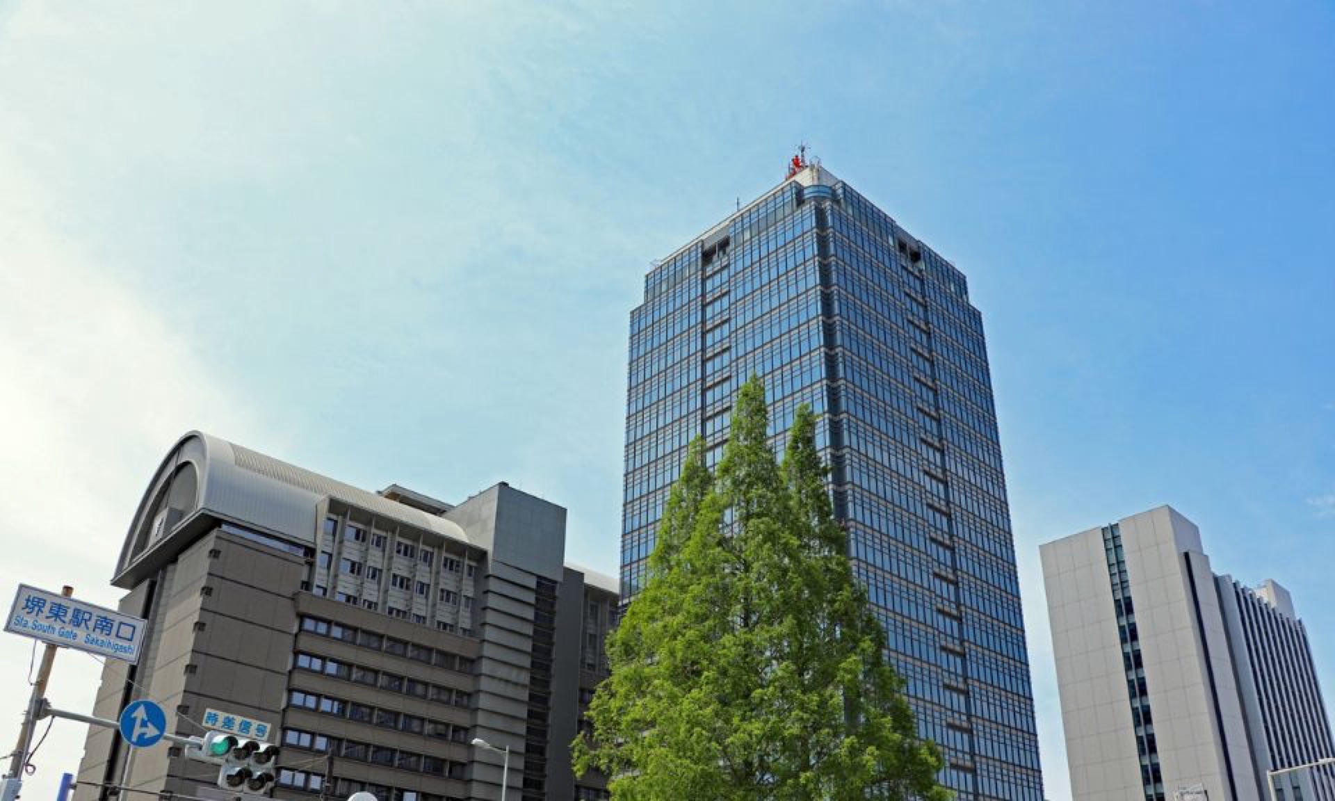 警察署外観または古物商許可証のイメージ